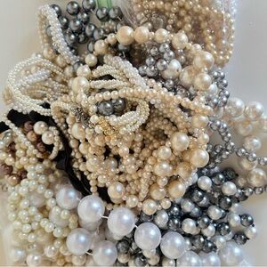 Pearl jewelry lot Everything pictured 5 pounds repair repurpose wear colored